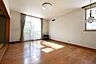 リビング/ダイニング：建物約32坪、土地約60坪で手の届きやすい価格設定。リノベーション素材にも魅力的です。（CG加工）