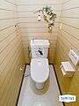 トイレで考え事...
