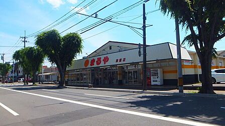 まるや津留店 645m