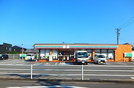 セブンーイレブン大分横尾店 717m