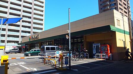 マルショク舞鶴店 526m