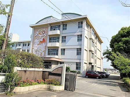 大分市立豊府小学校 753m