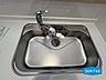 キッチン：蛇口一体型の浄水機能付き