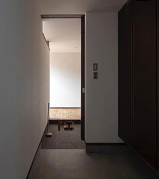 玄関を拡大表示