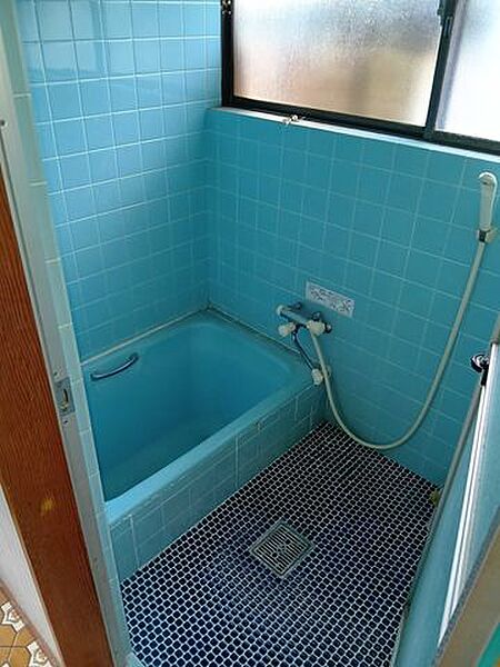 浴室を拡大表示