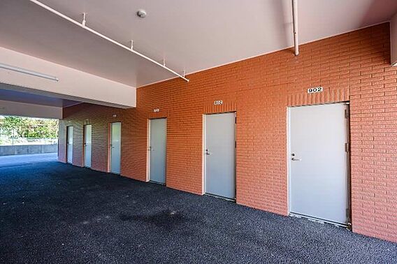 1階フロアに各...