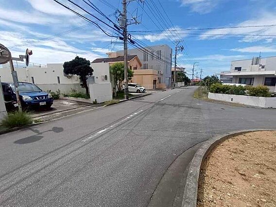 前面道路含む現...