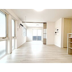 ロンターノ 303 3階1LDKのリビング/ダイニング