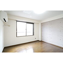 プレアージュII 102 1階ワンルームのリビング/ダイニング