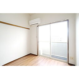 WATARI Home`s 207 2階ワンルームのリビング/ダイニング