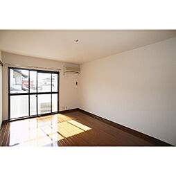 ルミエールＢ棟 102 1階1Kのリビング/ダイニング