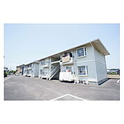 ゆったりとした駐車区画も魅力