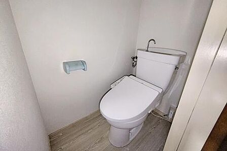 ウォシュレット付きトイレです