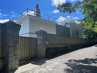 外観：仙石原春山荘　大型洋風邸宅