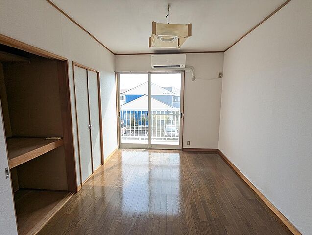 寝室