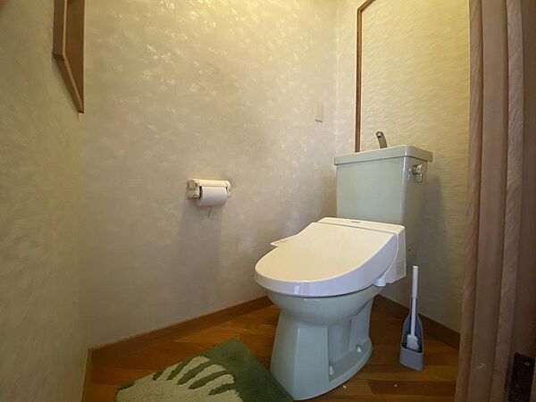 トイレを拡大表示