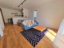 島田市岸町戸建＼六合小学区・アウトドア好きにピッタリ／ 3LDKのリビング/ダイニング