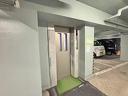 エレベーター完備。重い荷物をお持ちの日や移動も快適です。