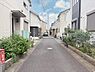 その他：周辺は戸建住宅が建ち並ぶ穏やかな街並み。落ち着いた住環境で、ゆったりとした毎日をお過ごしいただけます