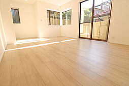 戸建 船橋市松が丘1丁目 4SLDKのリビング/ダイニング