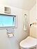 トイレ：各階にトイレ有。夜間にトイレに行きたくなっても、寝室から階段を昇り降りする必要がないので安心です