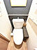 トイレ：温水洗浄便座付きの快適なトイレです。