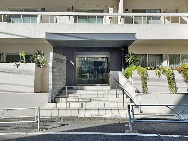 エントランスを拡大表示