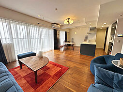 ファーストウイングＥ棟 2LDKのリビング/ダイニング