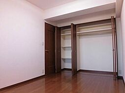 オーベルグランディオ上大岡ガーデンパレス 4階3LDKのリビング/ダイニング