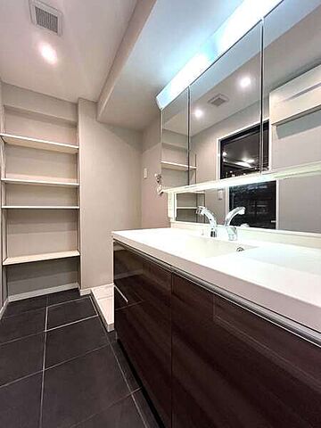 洗面 エクレール一番町 5階/-