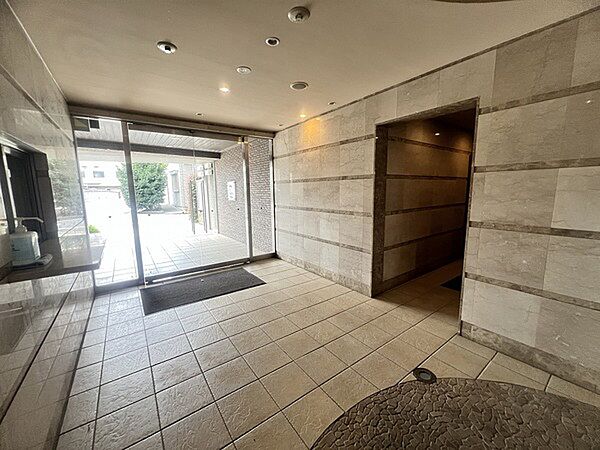 エントランスを拡大表示