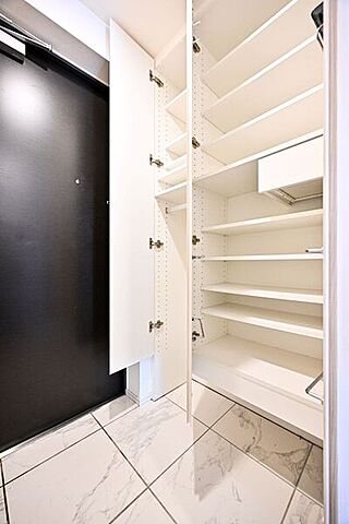 収納 グローベル　ザ・中浦和　日向ノ杜 2階/-