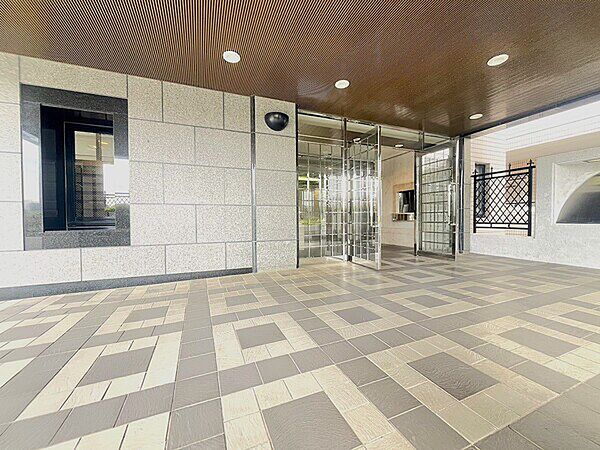 エントランスを拡大表示