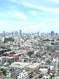 遮るものがない開放的な眺望。外部からの視線が届きにくい18階部分、プライバシー性の高さも魅力です。【住戸からの眺望】