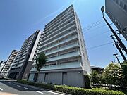 12階建の11階部分、眺望良好な北東・北西向きの角住戸です。豊富な収納＆便利な設備が揃う住まいです。【現地外観写真】