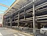 駐車場：機械式の駐車場あり。屋根が設けられ、大切なお車を雨から守ります。空き状況はお問い合わせください。【駐車場】