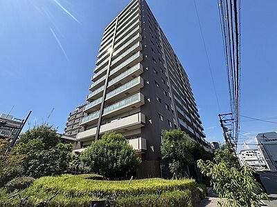 外観：地下鉄谷町線「喜連瓜破」駅まで徒歩6分と、通勤通学やお出かけに便利。都会の利便性を享受できます。【現地外観写真】