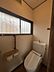 トイレ：※販売対象に家具・調度品は含まれません。清潔感のあるトイレです。トイレットペーパーホルダーは2連式で交換頻度が減らせます。