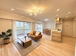 武庫川第2三番街 3LDKのリビング/ダイニング