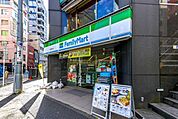 ファミリーマート 神田駅北店 170m