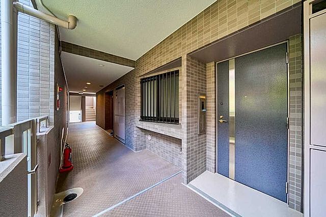 玄関 コート市ヶ谷 1階/-