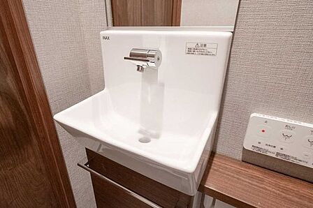 手洗い水栓