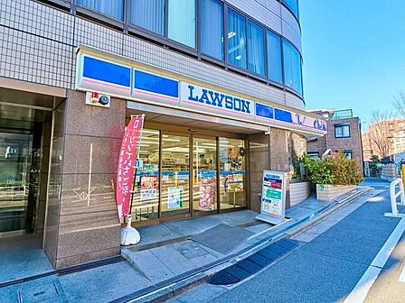 ローソン 元代々木町店 222m