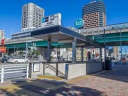 都営大江戸線「月島」駅 910m