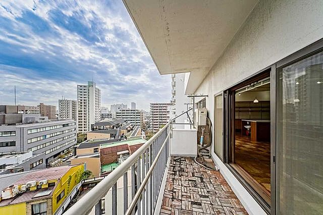 バルコニー マンション雅叙苑4号棟 6階/-