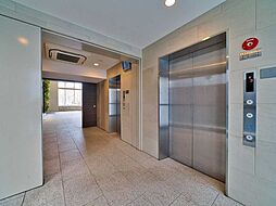1階エレベーターホール