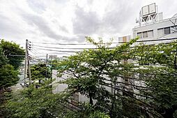 バルコニーより西を望む