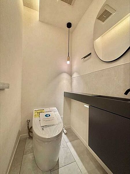 トイレを拡大表示