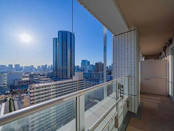 バルコニーを拡大表示