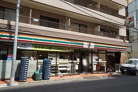 セブンイレブン港区麻布十番3丁目店 220m